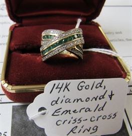 14K Gold, Diamond & Emerald Criss-Cross Ring w/Appraisal 