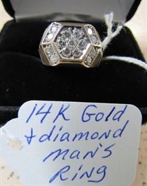 14K Gold & Diamond Mans Ring
