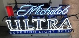 Neon Michelob Ultra Sign