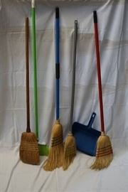 Lot of 5 Brooms