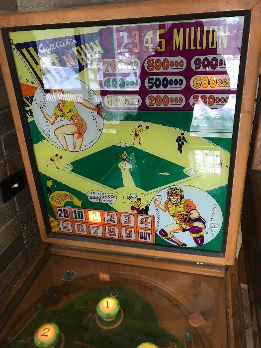 Gottlieb's Hit -n-Run Pinball machine