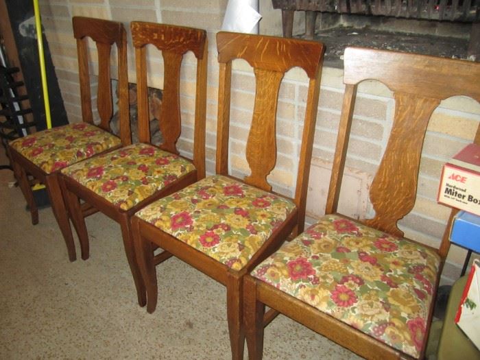 Oak dining chairs very nice!!