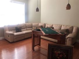 GAME TABLE AND TABLE, BEAUTIFUL!!!