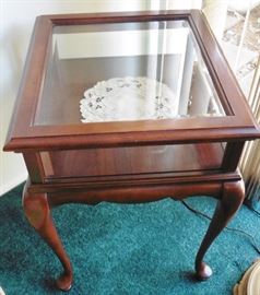 Shadowbox table