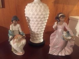 Lladro (Fine Porcelain from Spain) Figures