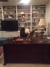 Nice Home Office Desk System