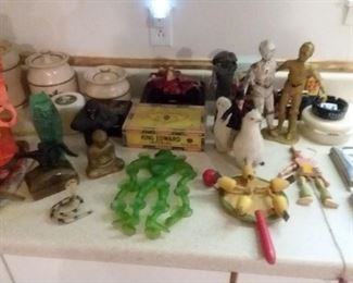Lots of vintage toys!
