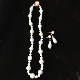 Jade & pearl