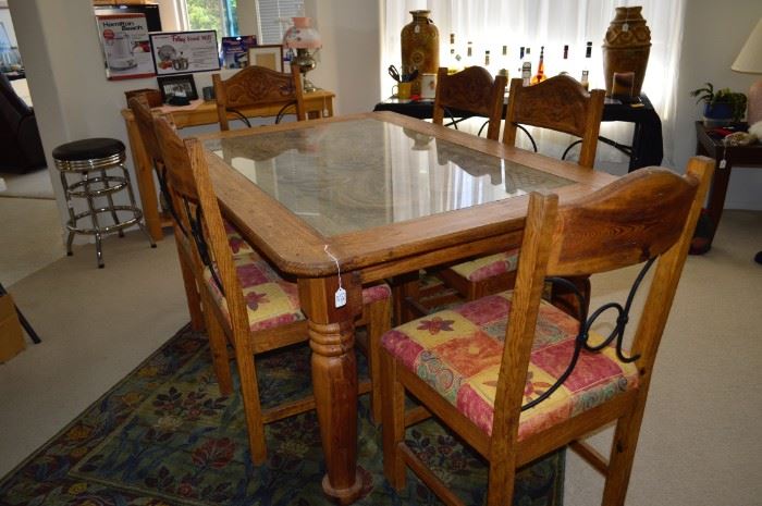 Beautiful wood carved table and 6 chairs