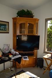 Entertainment center, Flatscreen TV