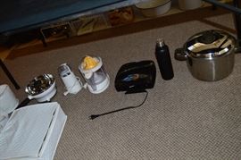 Ricer, coffee grinder, juicer, grill, pot