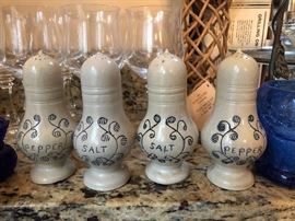 Williamsburg Pottery