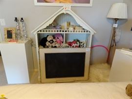 Pottery Barn Children’s bookcase