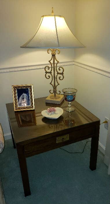 Beautiful Vintage Henredon Scene One Campaign Style End Table, 