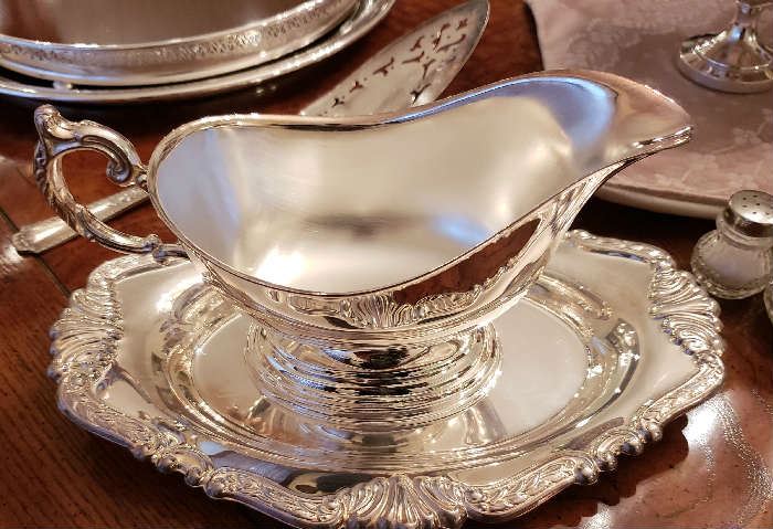 Sheridan Silver Plate Gravy Boat with Underplate
