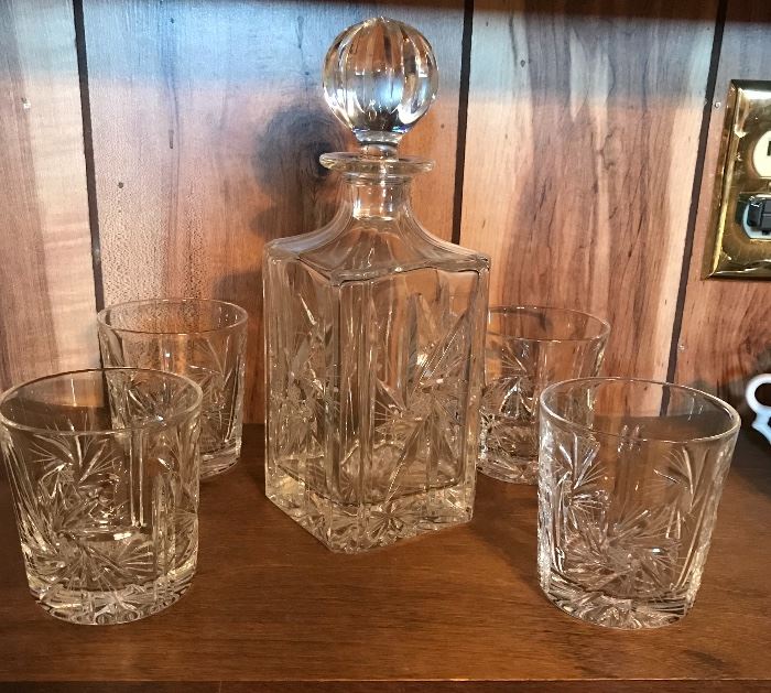 Crystal decanter & tumblers