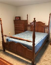 Queen Oak Four Poster bed