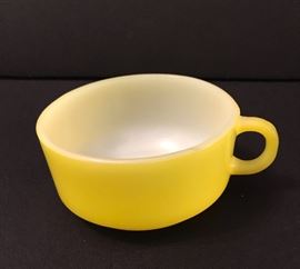 Vintage Glasbake soup/chili bowl