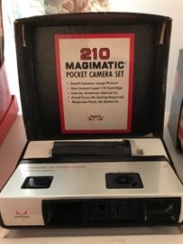 Vintage Imperial 210 Magimatic Pocket camera