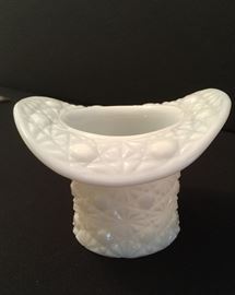Vintage Milk Glass Buttons & Bows top hat (large and small)