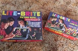 Vintage Lite-Brite picture and peg refills