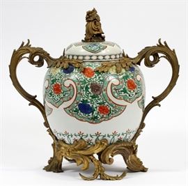 CHINESE PORCELAIN FAMILLE VERT URN, FRENCH ORMOLU MOUNTED 19TH.C. H 15.5"  www.dumoart.com 