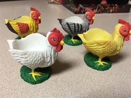 Vintage Set of Adorable Handpainted Rooster Egg Cups from Maceyâs