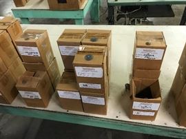 Decorative nails & other accessories 