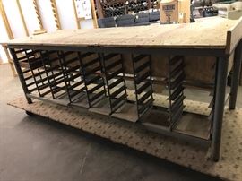 Heavy duty industrial table