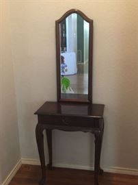 Entry Table & Mirror
