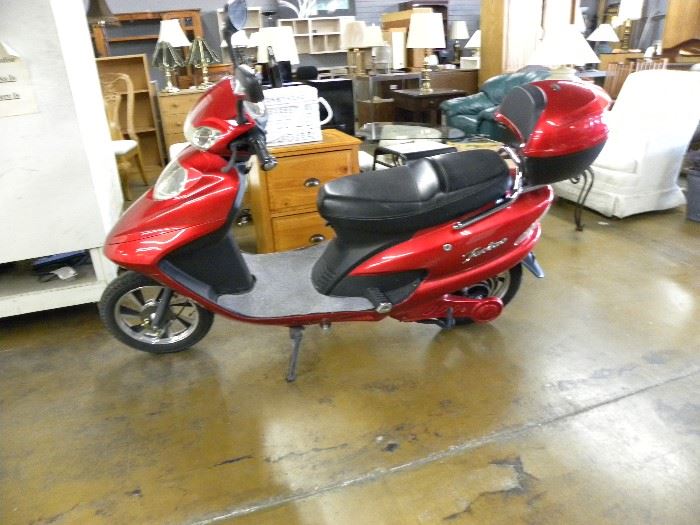 2016 Electric Scooter w/New Batteries
