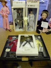 Jackie O Collectible Dolls & Clothes
