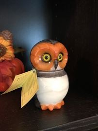 Italian alabaster owl paperweight 4".