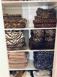 King Linen: cotton fitted $4, flat $5, pillow case $2 each
Fleece fitted $6, flat $7, pillow case @ $3 each
Throw (55” x 68”) @ $15
Throw (55” x 68”) Adrienne Landau @ $35
Throw (55” x 68”) Dennis Basso @ $25