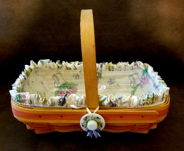 Longaberger 2000 spring basket with Mother's Day early blossom basket liner and tie-on. $18
