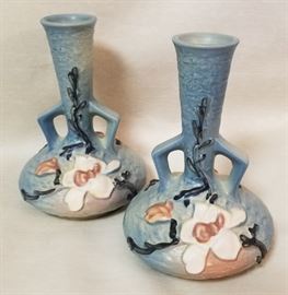 Roseville Blue Magnolia Vase circa 1943