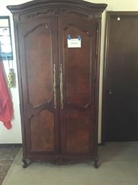 Armoire