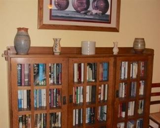 Art, Decorative Pieces and Book Cases with Books