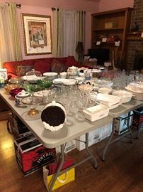 misc glass ware , casserole dishes, glass sets and bowls