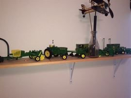 and more John Deere pieces