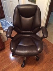 Lane swivel office chair