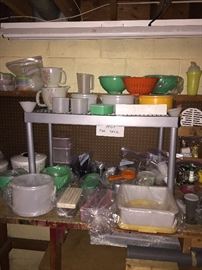 Assorted Tupperware- excellent condition!