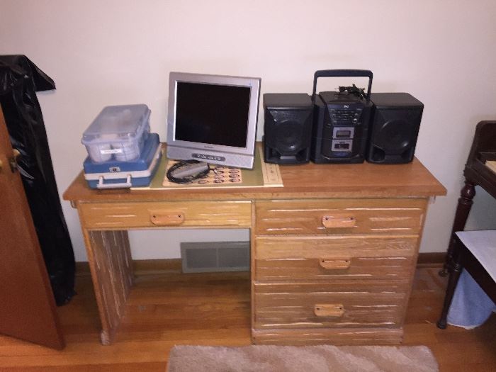 Brandt ranch oak desk