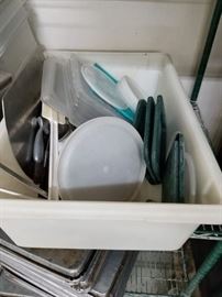 Lids only included with cambro