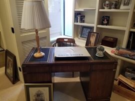 "Campaign-style) Desk