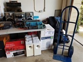 Bose speakers, brand new humidifier