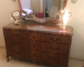 Annie S Estate Sales Sunday Funday 75 Starts On 6 20 2019