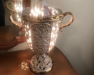 Cool urn vintage lamp