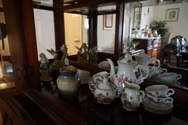 Tea set,