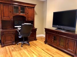 Thomasville Desk & Credenza Set